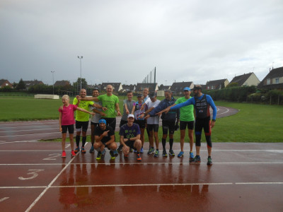 Une belle fréquentation ce samedi pour ces 10 x 300m,avec l'arrivée d'un petit nouveau