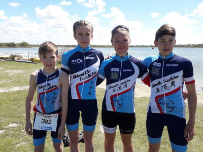 Manon, Faustine, Jehro et Léo Paul