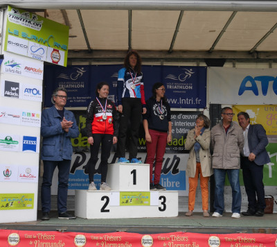 Caroline podium XS surviv'orne