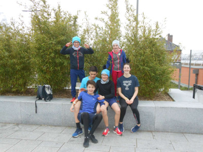 Fin d'une séance d'exercices de foulées et de relais pour l'école de triathlon , ce vendredi