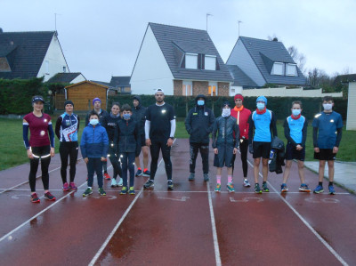 2 séries de 5 à 10 x200m pour les EFT2,EFT3 ET LES ADULTES