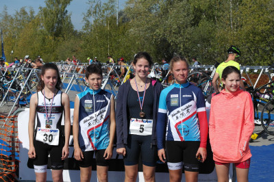 Lili Suducca, Léo-Paul LANIER, Maëlys LANIER, Manon LANGUE et Suzanne LANIER